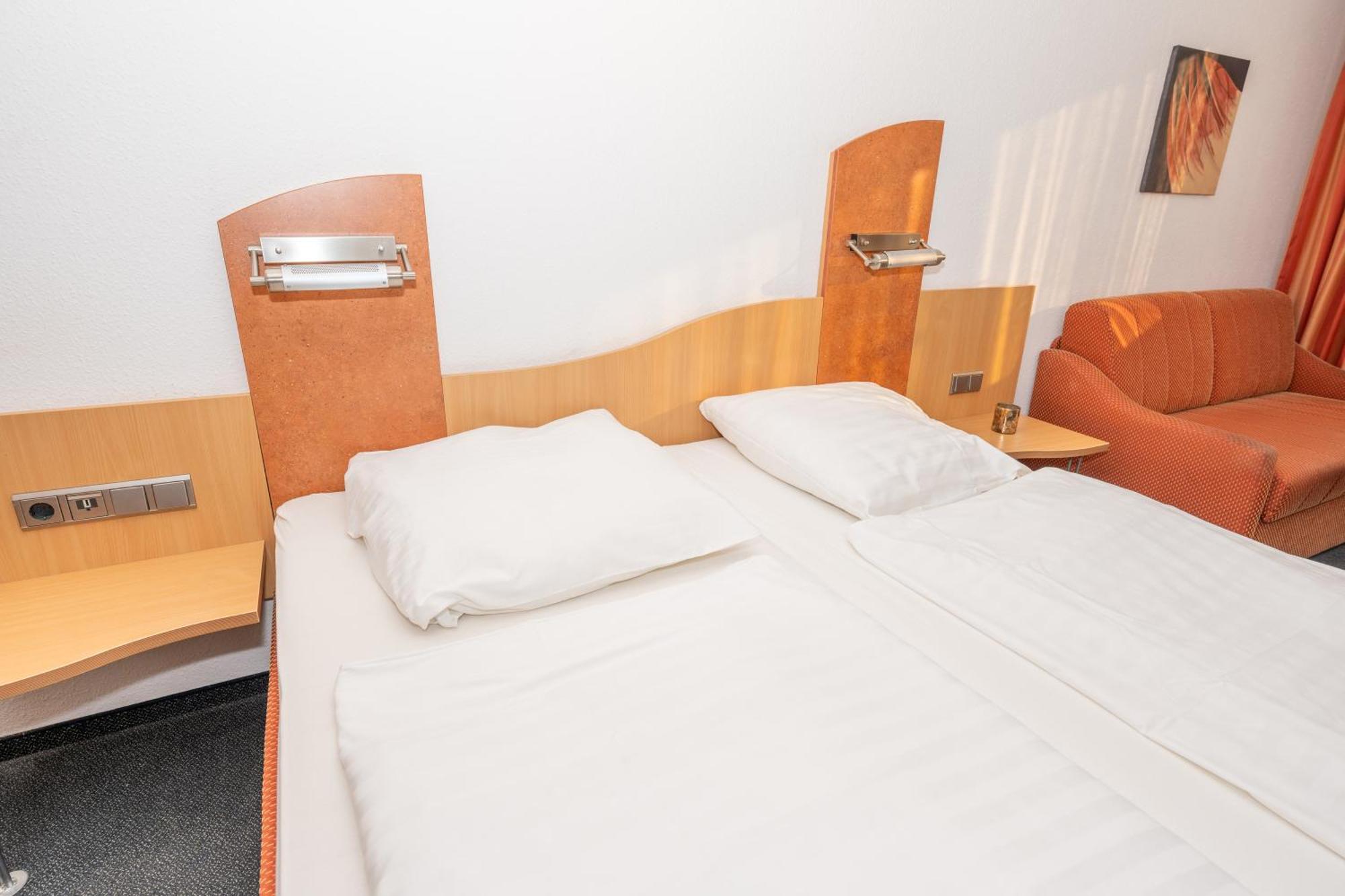 Tespo Hotel Und Sportpark كارست المظهر الخارجي الصورة