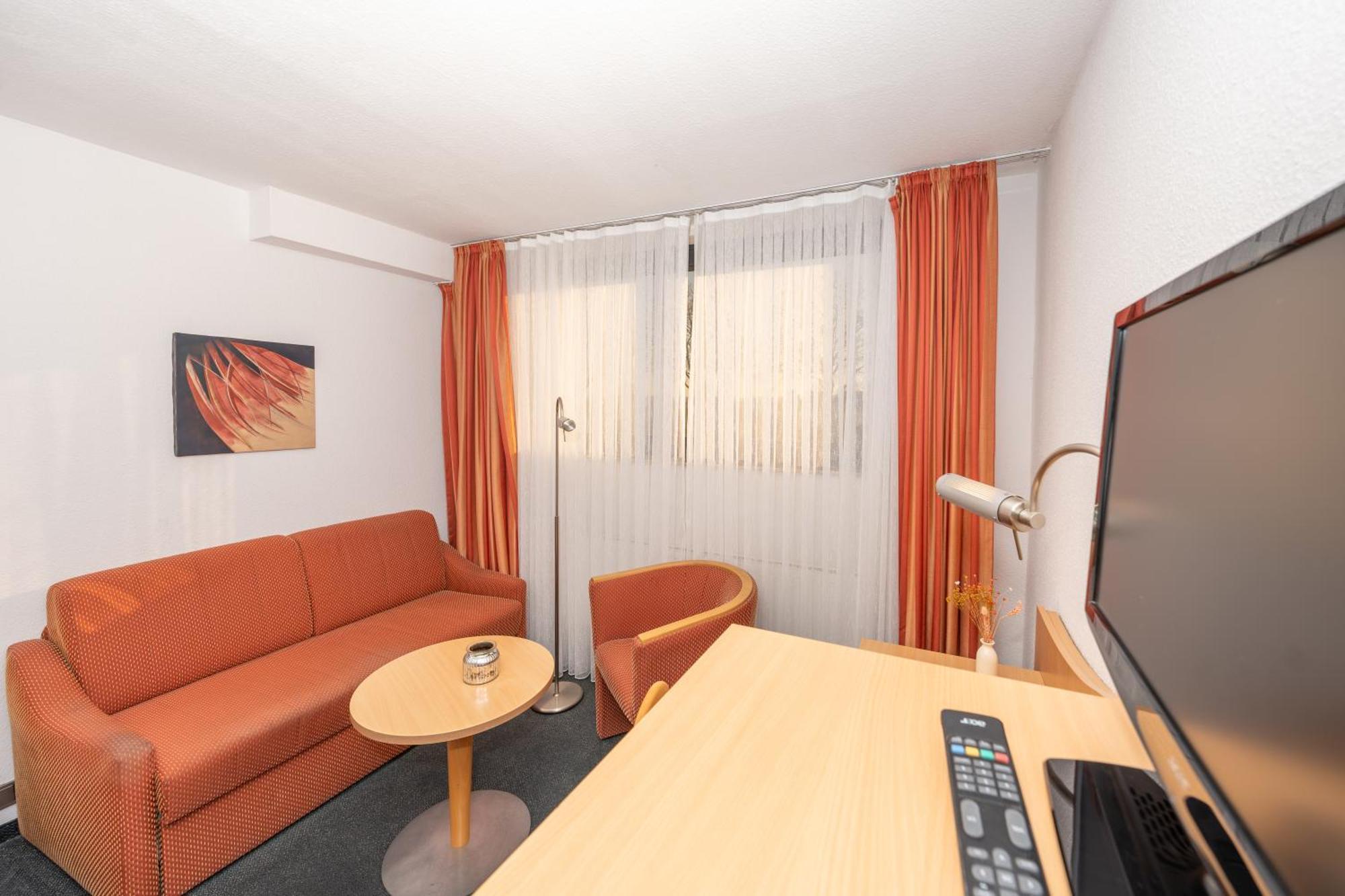 Tespo Hotel Und Sportpark كارست المظهر الخارجي الصورة