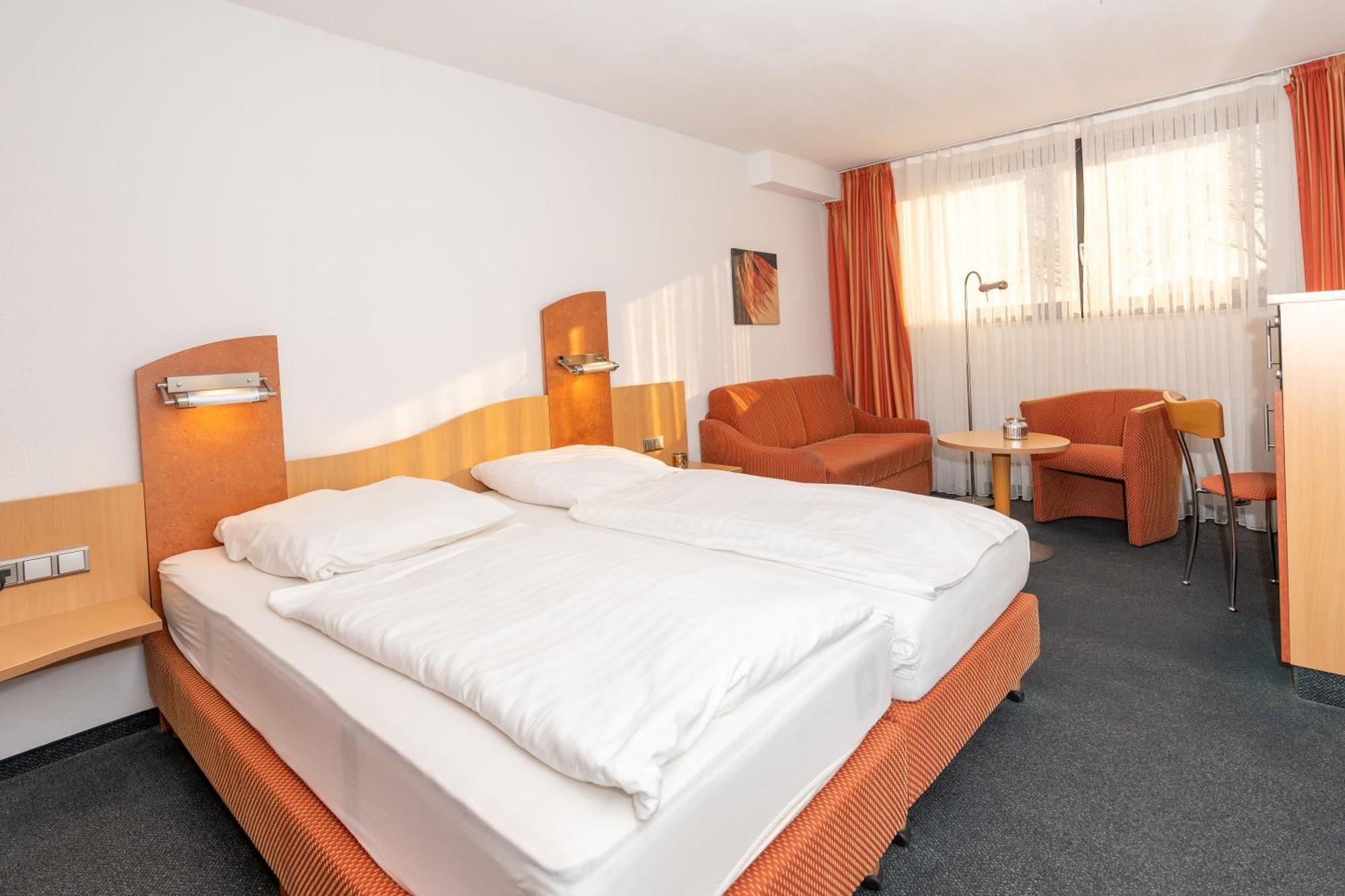 Tespo Hotel Und Sportpark كارست المظهر الخارجي الصورة