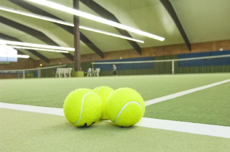 Tespo Hotel Und Sportpark كارست المظهر الخارجي الصورة